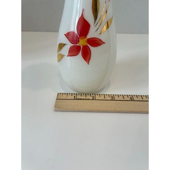Vintage hand blown, hand painted milk glass bud vase - Picture 4 of 5